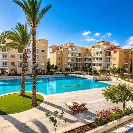 Stunning Sea View Pools Gym Balcony Διαμέρισμα