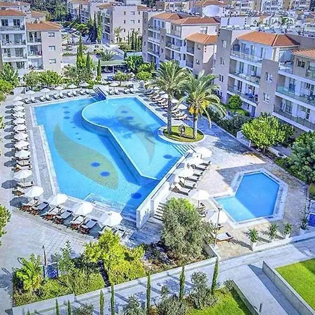 Stunning Sea View Pools Gym Balcony Διαμέρισμα