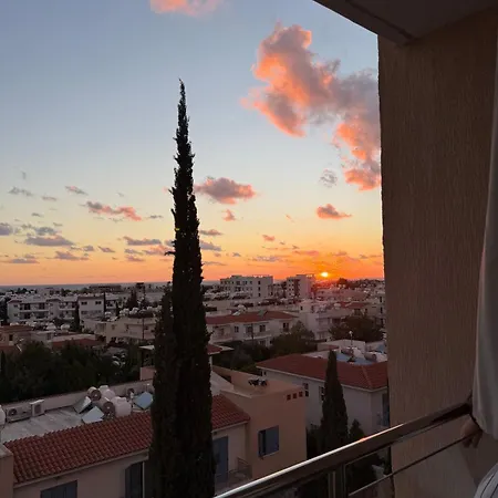 Διαμέρισμα Stunning Sea View Pools Gym Balcony *